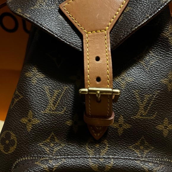 🔥💥SOLD💥🔥LOUIS VUITTON MONTSOURIS BACKPACK MM🔥 - Picture 7 of 15